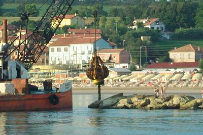 Rimossa boa pericolosa per la balneazione