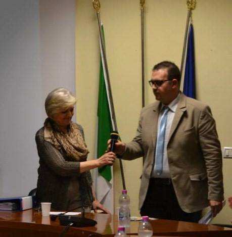 Dellonti: “Differenziata, minoranza vota nostro progetto poi fa marcia indietro sulla stampa. Siamo su Scherzi a Parte?”