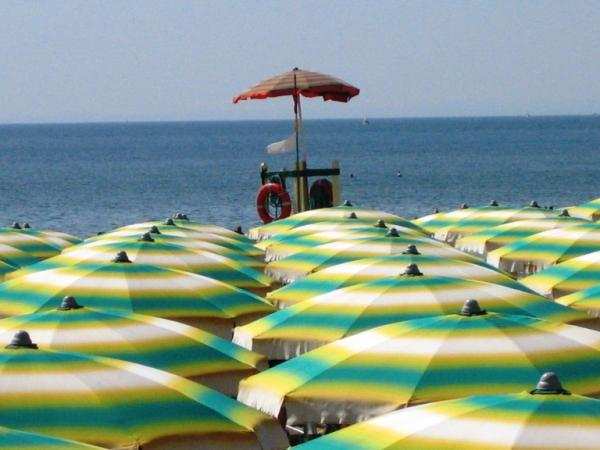 Marcolini (Confcommercio) e Radicchi (Confesercenti): “Estate a Fano positiva, ma attenti all’abusivismo”
