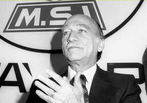 Nel nome di Giorgio Almirante