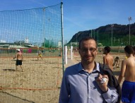 Pesaro, San Lorenzo da record: cena con 2mila candele in acqua su tutta la spiaggia