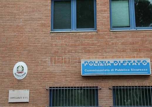 Scopre ex con un altro: spara