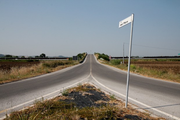 Rassegna cinematografica sul ponte che cavalca l’autostrada