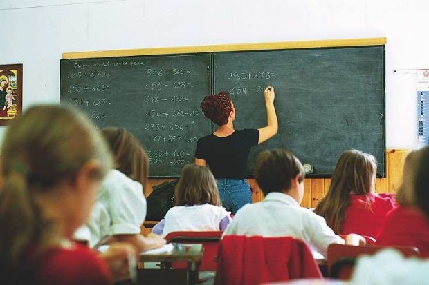 Marche, avvio del nuovo anno scolastico: il messaggio del presidente Acquaroli