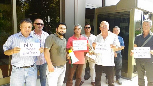 Sit-in ad Ancona contro Tassa di bonifica, Rossi: “Aperto dialogo con la Regione”