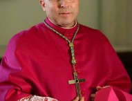 Il messaggio del vescovo Armando per Natale: “La carità semplice, dei piccoli gesti”