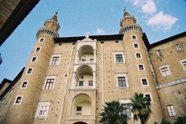 In migliaia a Urbino