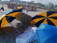 Muore in spiaggia a Marotta