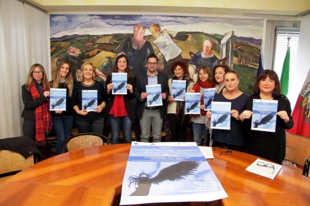 Oltre 100 donne nel 2014 si sono rivolte al Centro antiviolenza provinciale. Spettacolo per raccogliere fondi