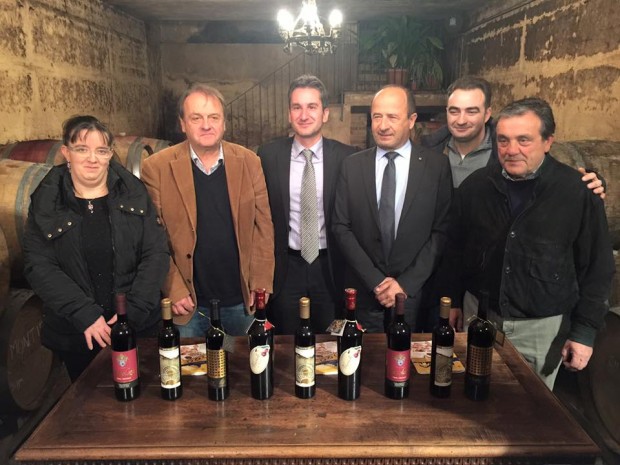 CioccoVisciola a Pergola, cioccolato e visciolato sposano il tartufo: mercatini, musica, animazione