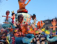 La satira? Ve la spiega il Carnevale di Fano. La Treccani spiega l’antipolitica con i carri fanesi