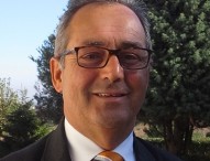 Carloni a Loccarini: “Non è stata asfaltata la strada sotto casa mia. Hanno bisogno di pubblicità”