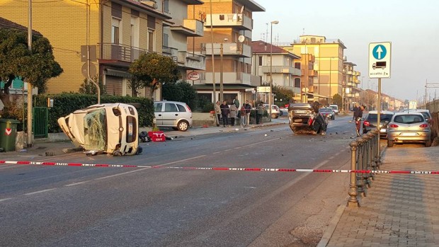 Incidente a Marotta, muore 19enne