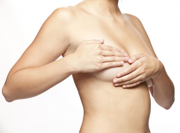 Marche, screening tumore mammella esteso a donne d’età compresa tra 45 e 49 anni e tra 70 e 74 anni