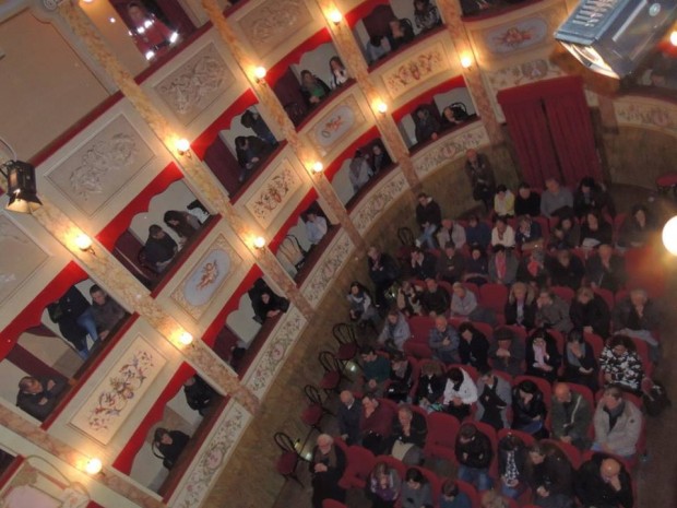 A San Lorenzo in Campo un teatro aperto tutto l’anno. Parte la stagione di prosa