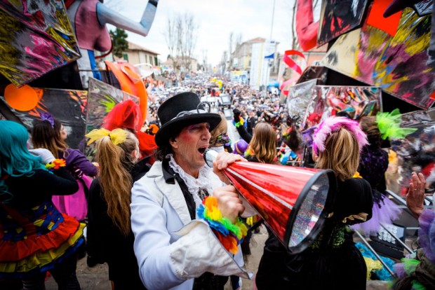 Arriva il Carnevale. Domani prima sfilata. Al mattino torna il Carnevale dei Bambini