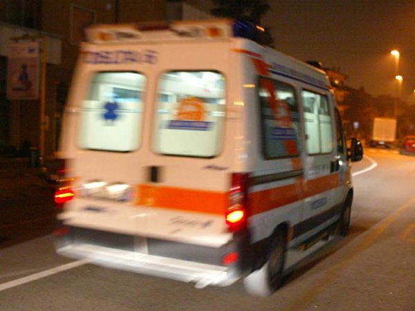 Incidente stradale, morti due ventenni