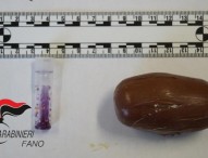 Carabinieri arrestano due magrebini con sei ovuli nel retto