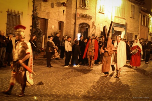 Processione del Cristo Morto, la manifestazione anima il borgo dal 1847 e richiama ogni anno centinaia di visitatori