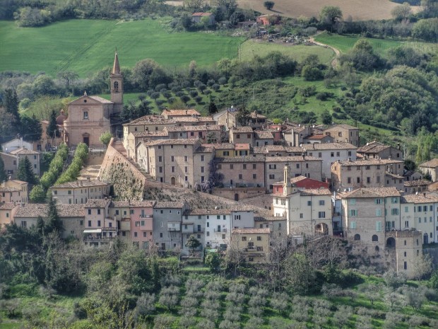 Cartoceto a Pesaro per il photowalk 2016, la promozione passa per le eccellenze