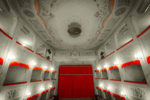 Arte, musica, enogastronomia: il teatro di San Lorenzo in Campo ospita “Le Belle domeniche”