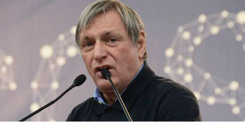 Al Paese dei Balocchi Don Luigi Ciotti, sindaco contro i soprusi