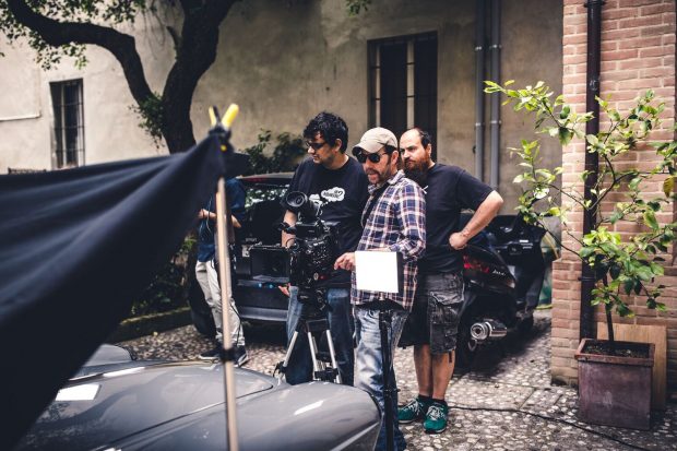 Stregati dalla Bruna: inizia il tour de force. Da ieri si è ripreso a girare il film che ha come protagonisti i comici del San Costanzo Show