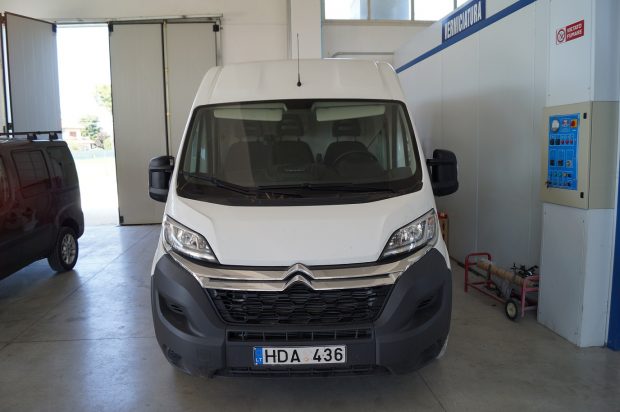 Furto in un bar tabacchi a San Lorenzo in Campo. Furgone ritrovato nel piazzale di una ditta