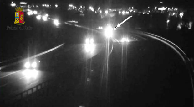 Imbocca l’autostrada contromano: interviene la polizia stradale