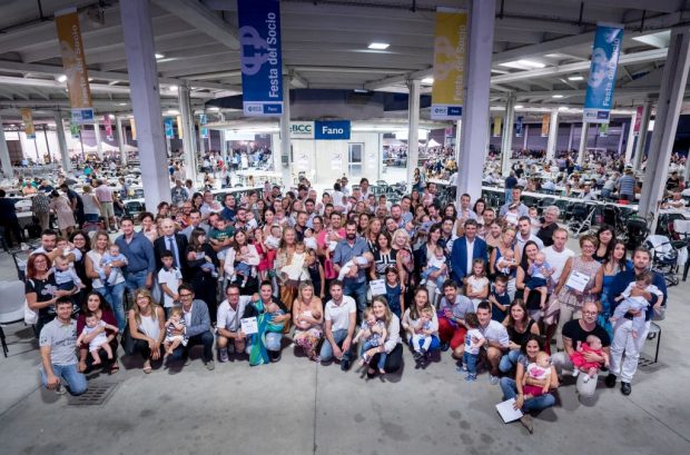 Oltre 3.000 persone alla Festa del Socio Bcc di Fano: assegnati bonus bebè e medaglie