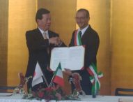 Pesaro-Kakegawa: Ricci sigla il gemellaggio. Valentino Rossi ‘benedice’ la nuova amicizia con videomessaggio