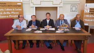 pergola-fiera-tartufo-2016-presentazione-1