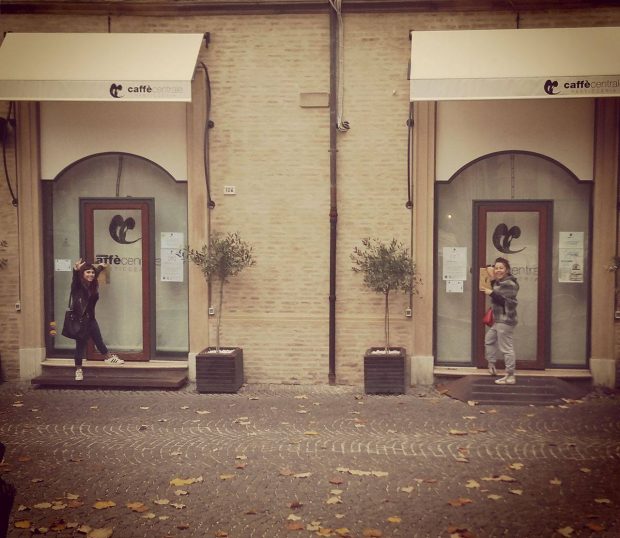 Stasera al Caffè Centrale il Gold Party. La vincitrice del contest è Silvia Stipulante