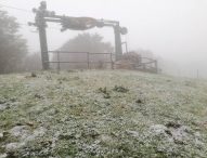 Sul monte Catria i primi fiocchi di neve