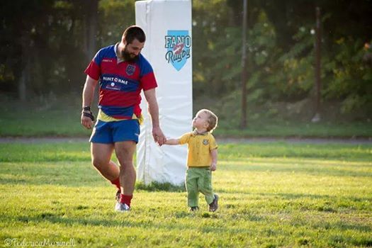 Mathias Canapini, il rugbista dal cuore tenero: gira il mondo per raccontare storie di disagio sociale