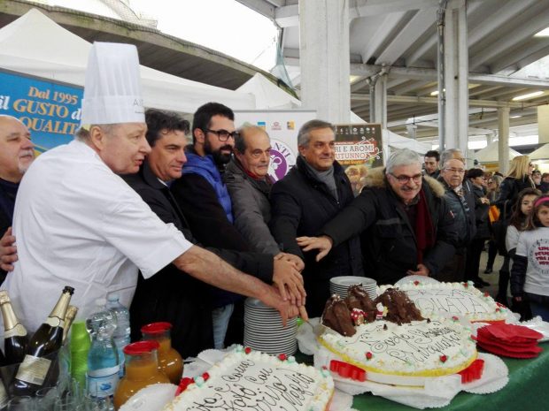 Al via la kermesse dell’autunno a Fano: Sapori e Aromi inaugura la stagione fredda con il premio “Marche nostre”