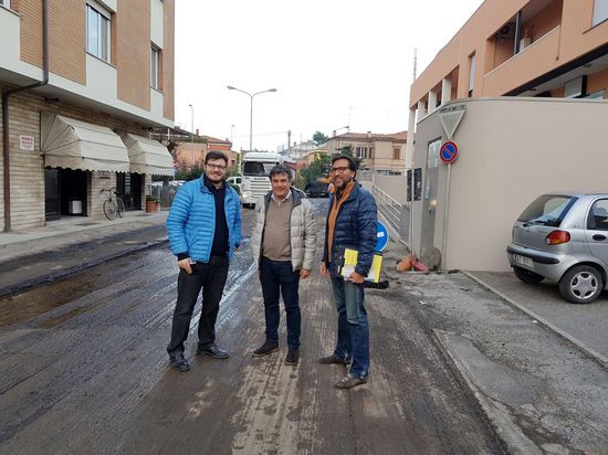 Fano, lavori di asfaltatura in via Fanella