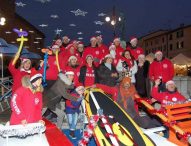 Bagnini e pattini di salvataggio in piazza, musica, pet therapy: il Natale Più ha trasformato la città