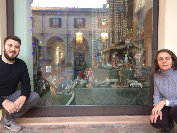 Dal centro storico al mare impazza la “corsa” al Presepe più bello