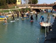 Le maschere entrano in acqua per la seconda edizione del Carnevale in Sup