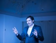 A Mondavio termina la residenza teatrale di Alessio Martinoli con lo spettacolo Esperimento Deserto