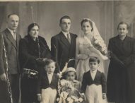 Il paese in posa, a San Costanzo la presentazione del volume affollato da 800 sancostanzesi