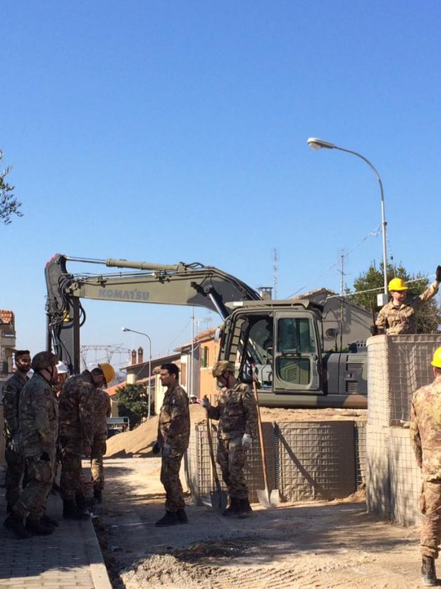 Disinnesco bomba, 300 persone evacuate a San Costanzo
