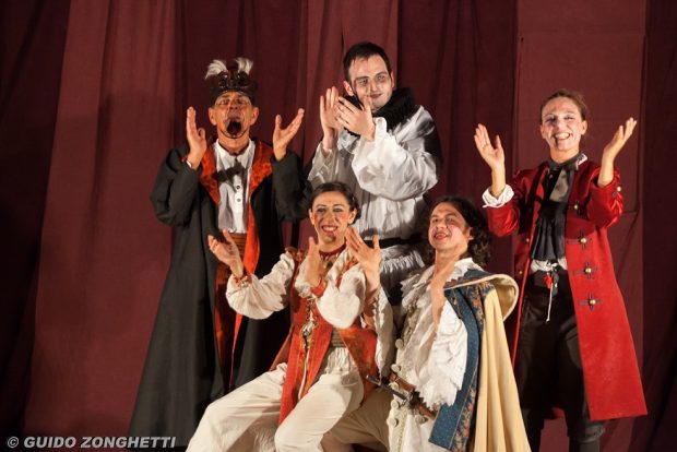 Al teatro Apollo arriva la commedia dell’arte con Il Carro dei Comici