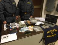 Oltre 1,5 chilogrammi di stupefacenti, individuato market della droga. Un arresto e due denunce
