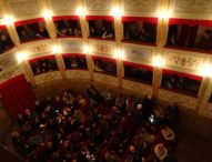 Musica, prosa e il San Costanzo Show: settimana super al “Tiberini” di San Lorenzo in Campo