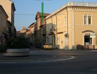 Confcommercio e Confesercenti: “Mantenere Via Cavour a Fano aperta al traffico veicolare per salvaguardare commercio locale e cuore del centro storico”