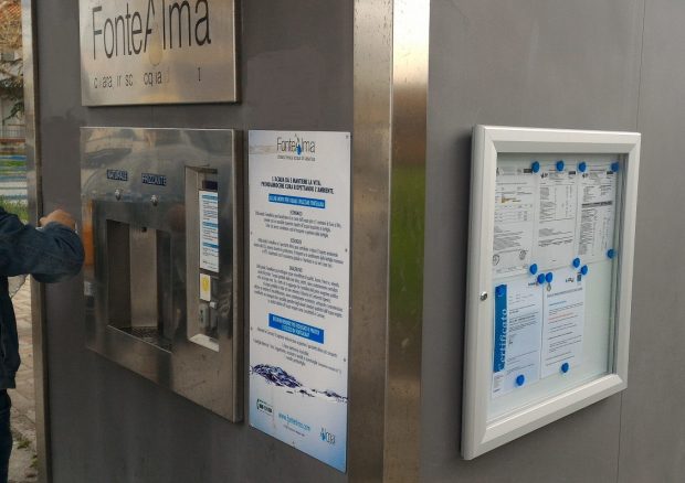 Giornata mondiale dell’acqua, a Mondolfo e Marotta sulle casette Fonte Alma affisse le analisi