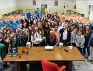 La ColleMar-athon va scuola. Studenti corrono incontro alla Maratona dei Valori