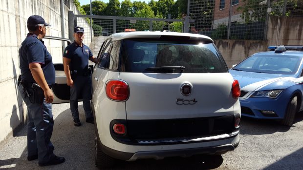 Fanesi vittime di truffe su internet, 4 denunce